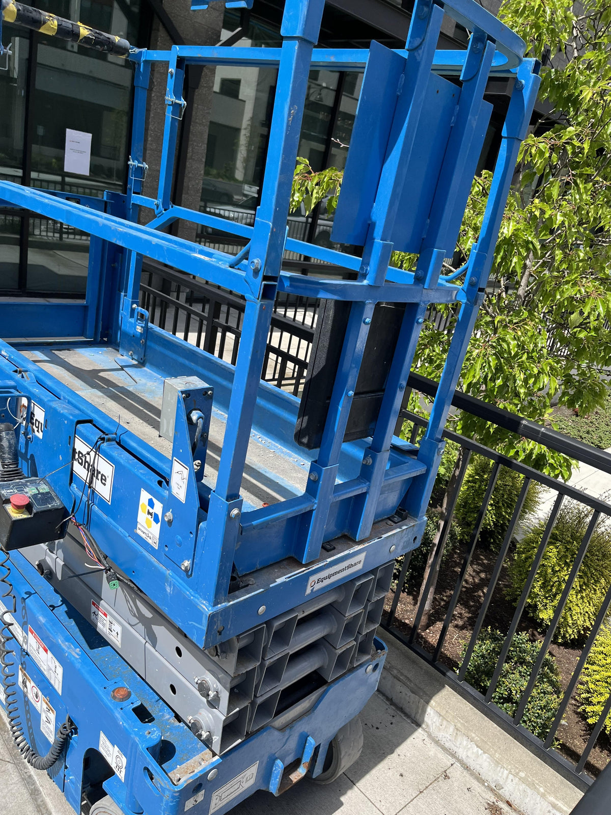 2020 Genie GS-1930 Solid Non Marking Tires, Beacon, Folding rails with half height swing gate, Telematics