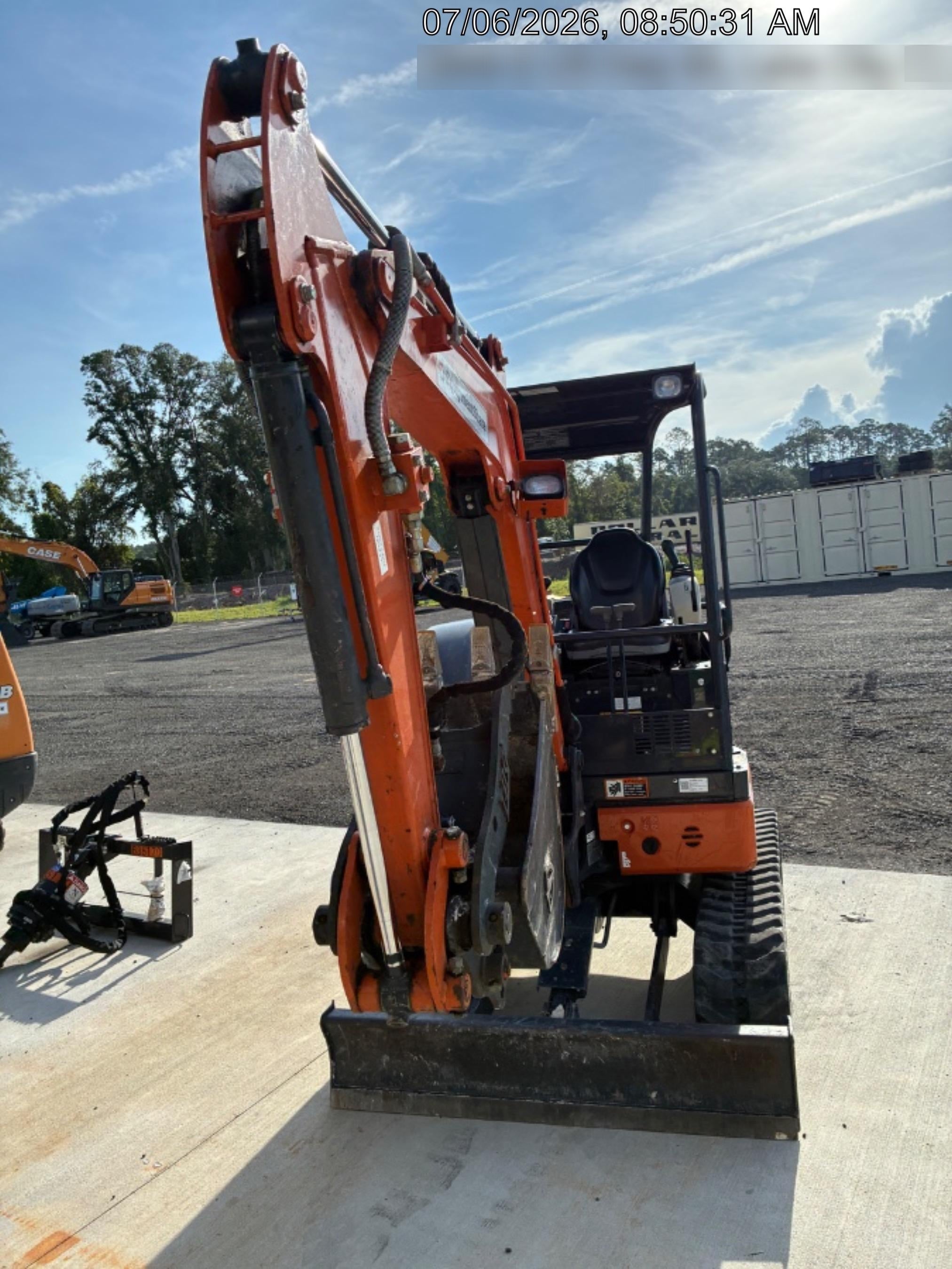 2022 HITACHI ZX26U-5N
