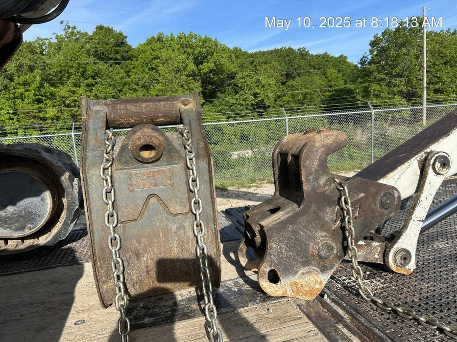 2019 Takeuchi TB290 Takeuchi TB290 Cab/Heat/AC w/Rubber Tracks, Auxiliary Hydraulics, Dozer Blade, Manual QC, 18/24/36" Buckets, Hydraulic Thumb Installed