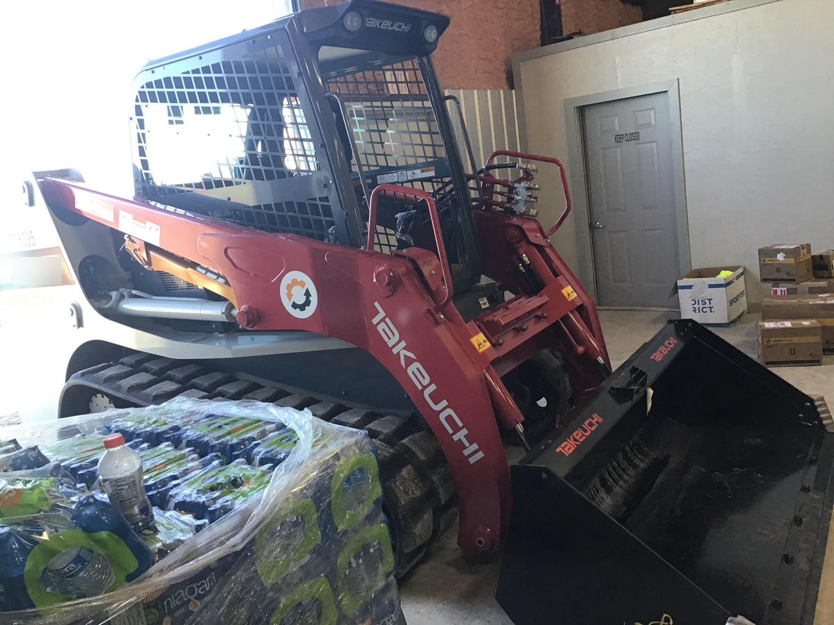 2020 Takeuchi TL12R2-R Canopy, Manual QC