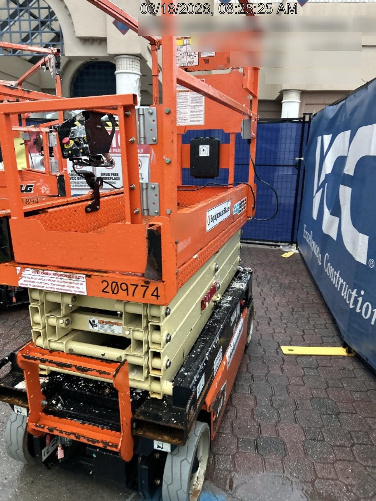 2022 JLG ES1932