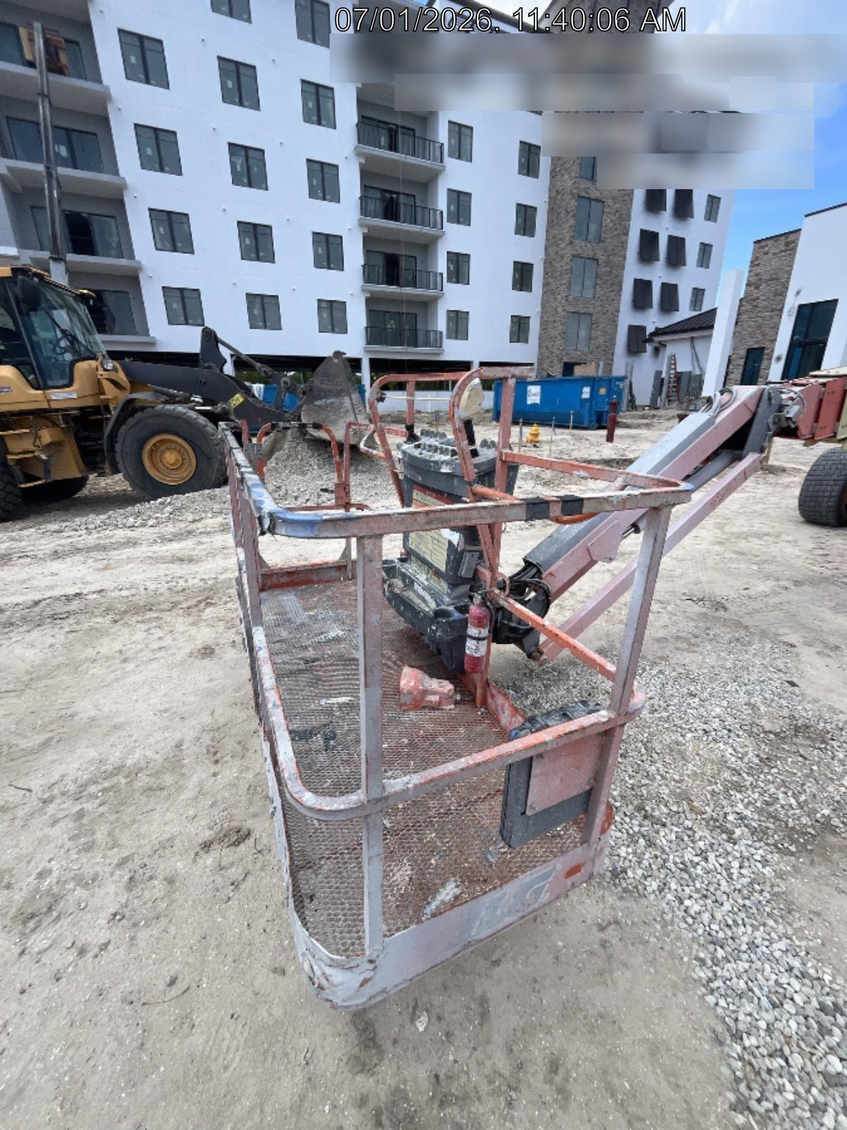 2022 JLG 660SJ