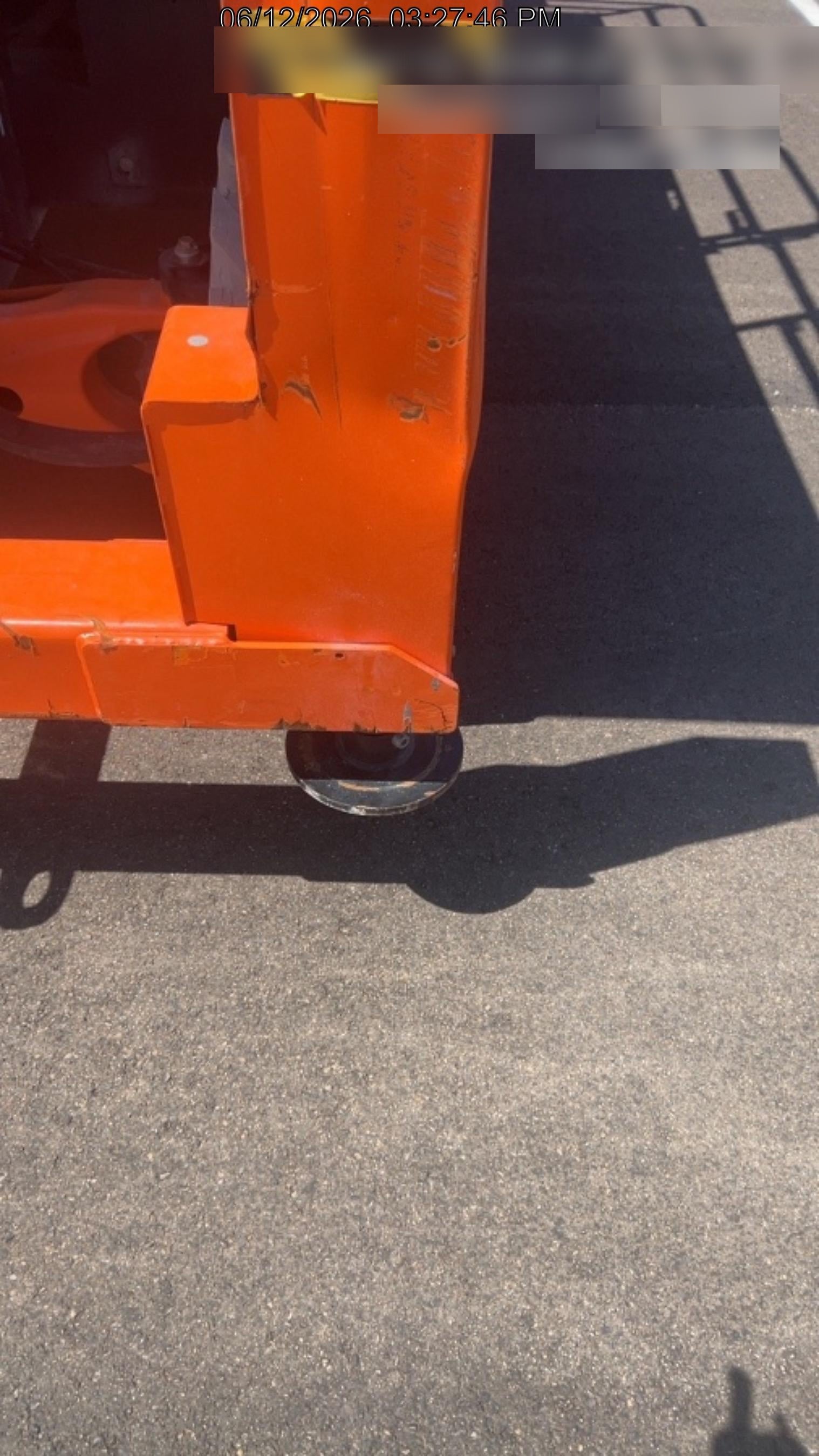 2020 JLG 430LRT