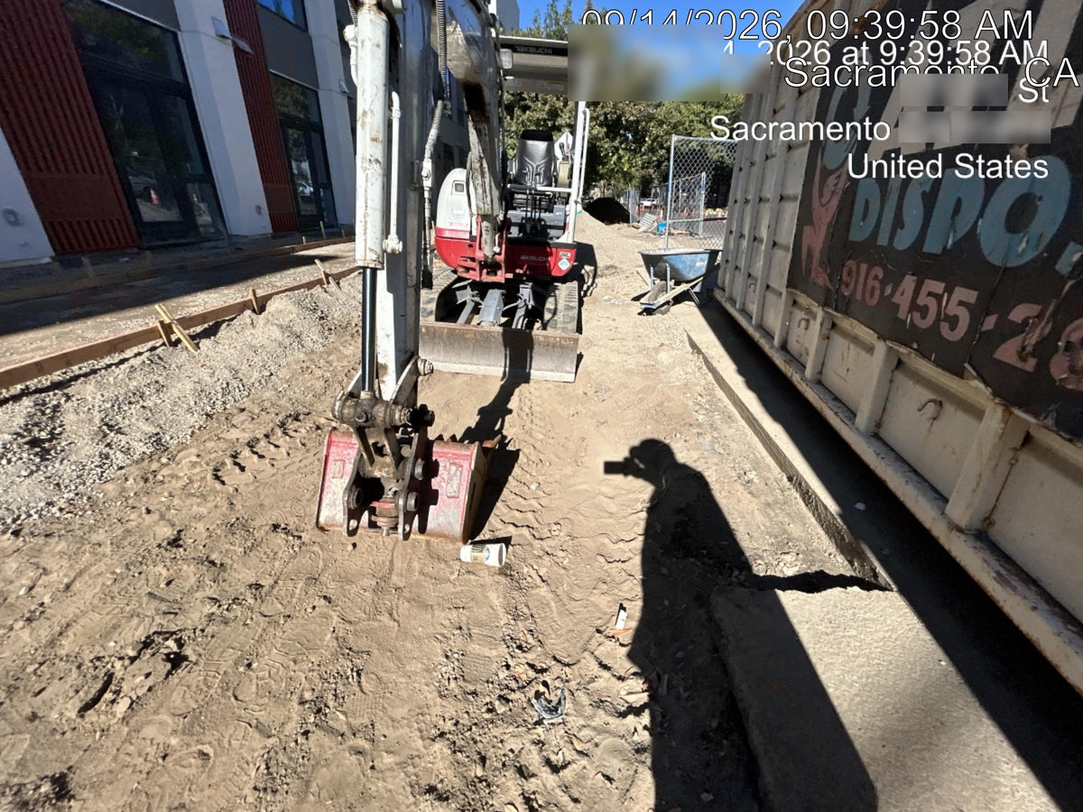 2021 TAKEUCHI TB235-2R
