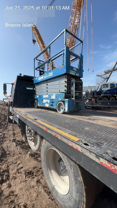 2018 Genie GS-3232 Genie GS3232 Lift w/Folding Rails and Swing Gate