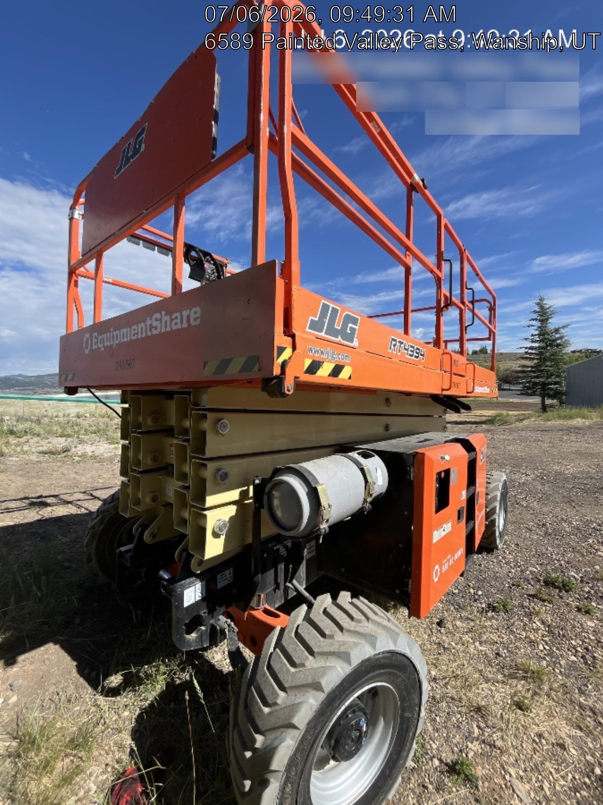 2023 JLG RT4394
