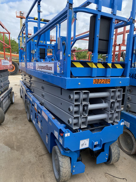 2023 GENIE GS-2632