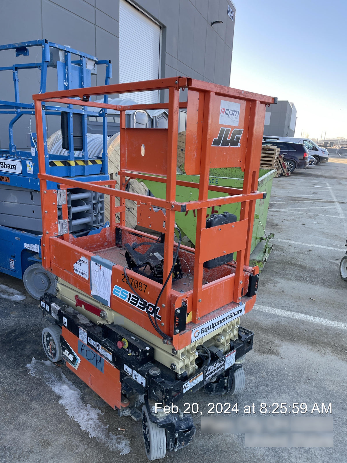 2022 JLG ES1330L