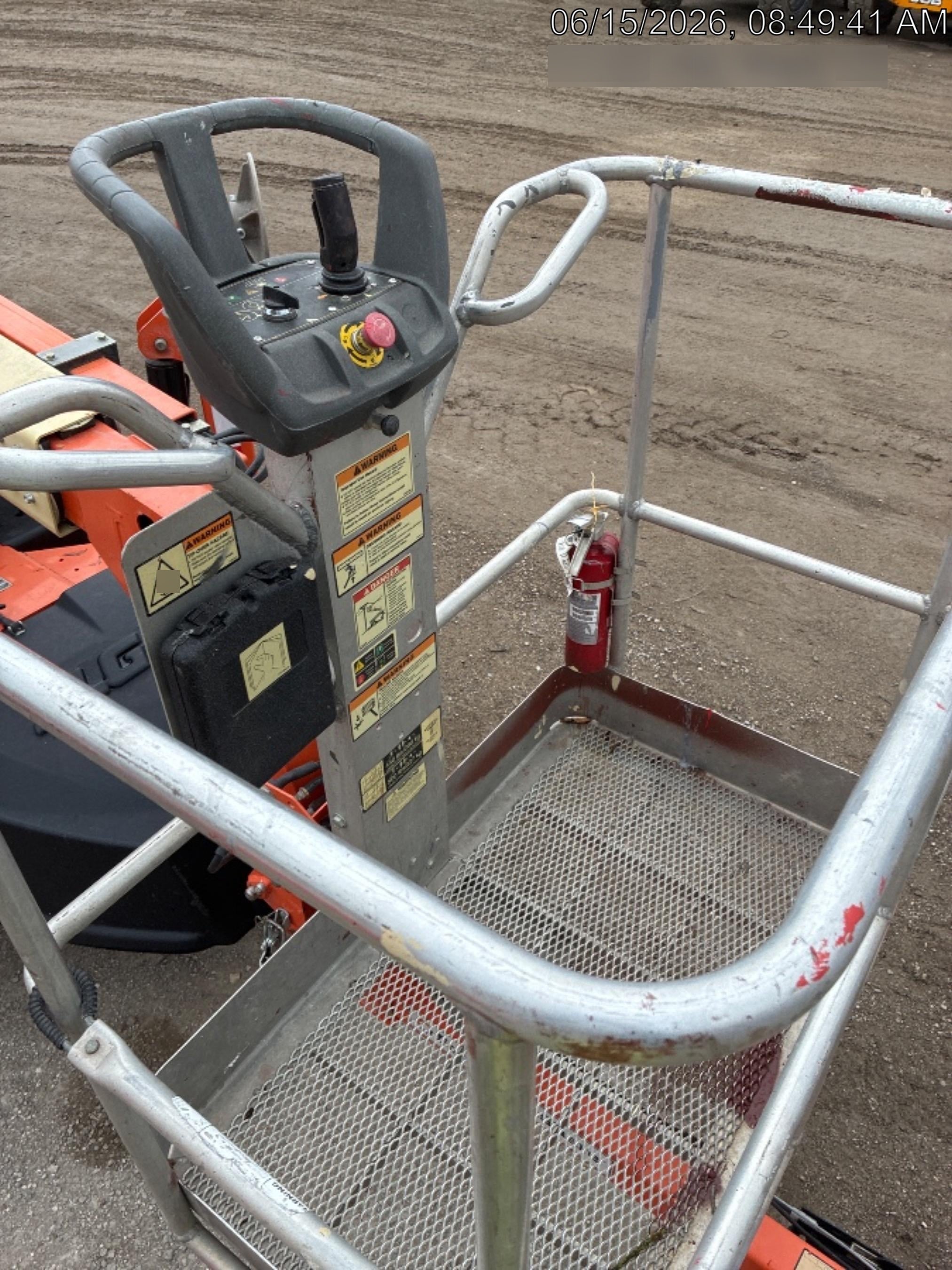 2022 JLG T350
