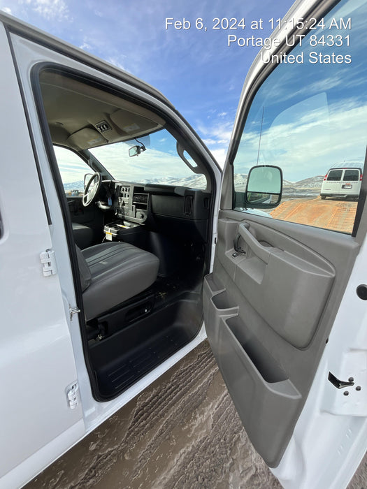 2023 CHEVROLET Express Van - Rental