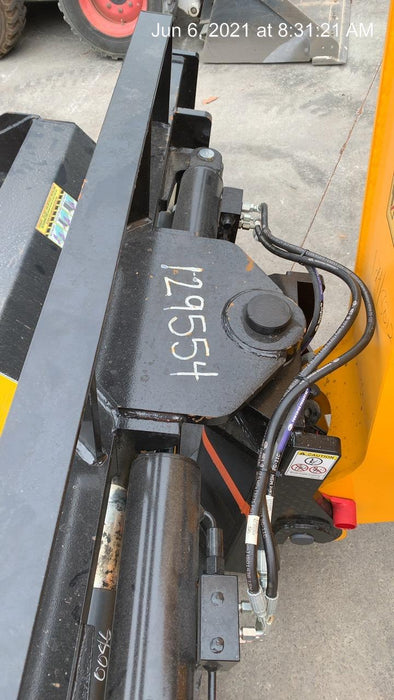 2020 JLG 1001095418S