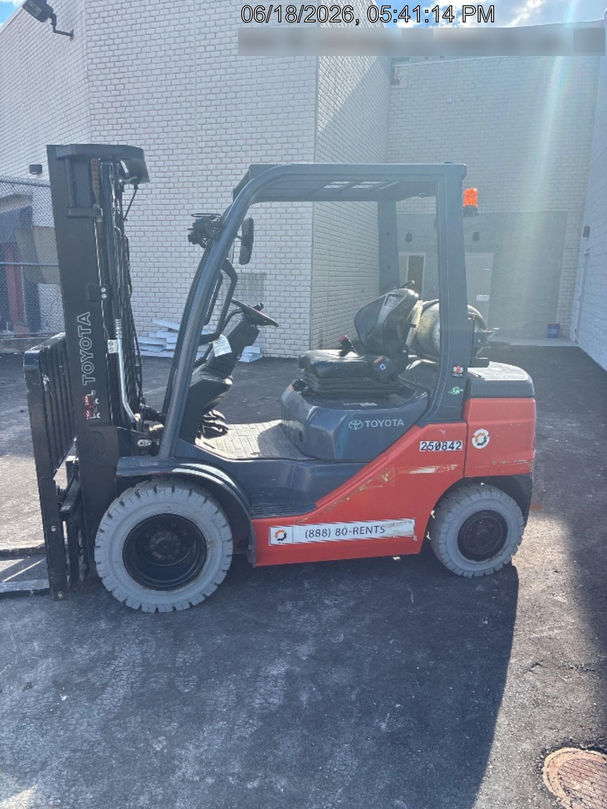 2022 TOYOTA 50-8FGU25