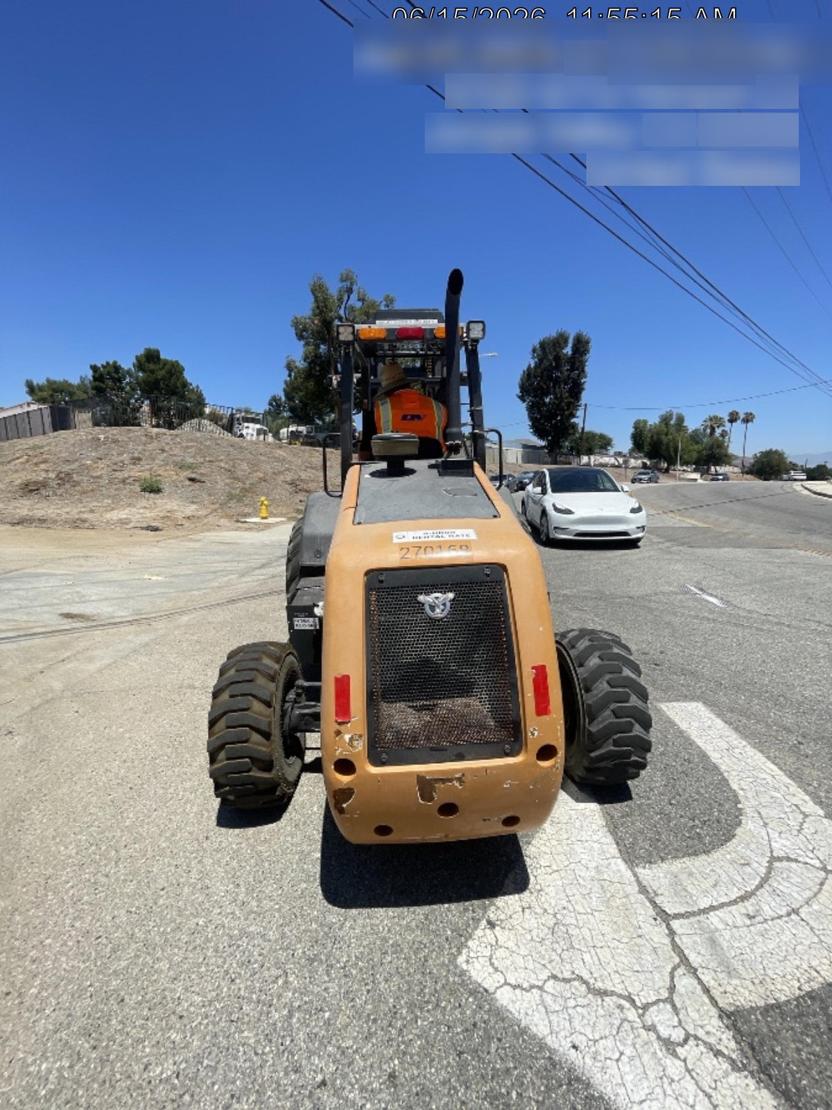2023 CASE 588H
