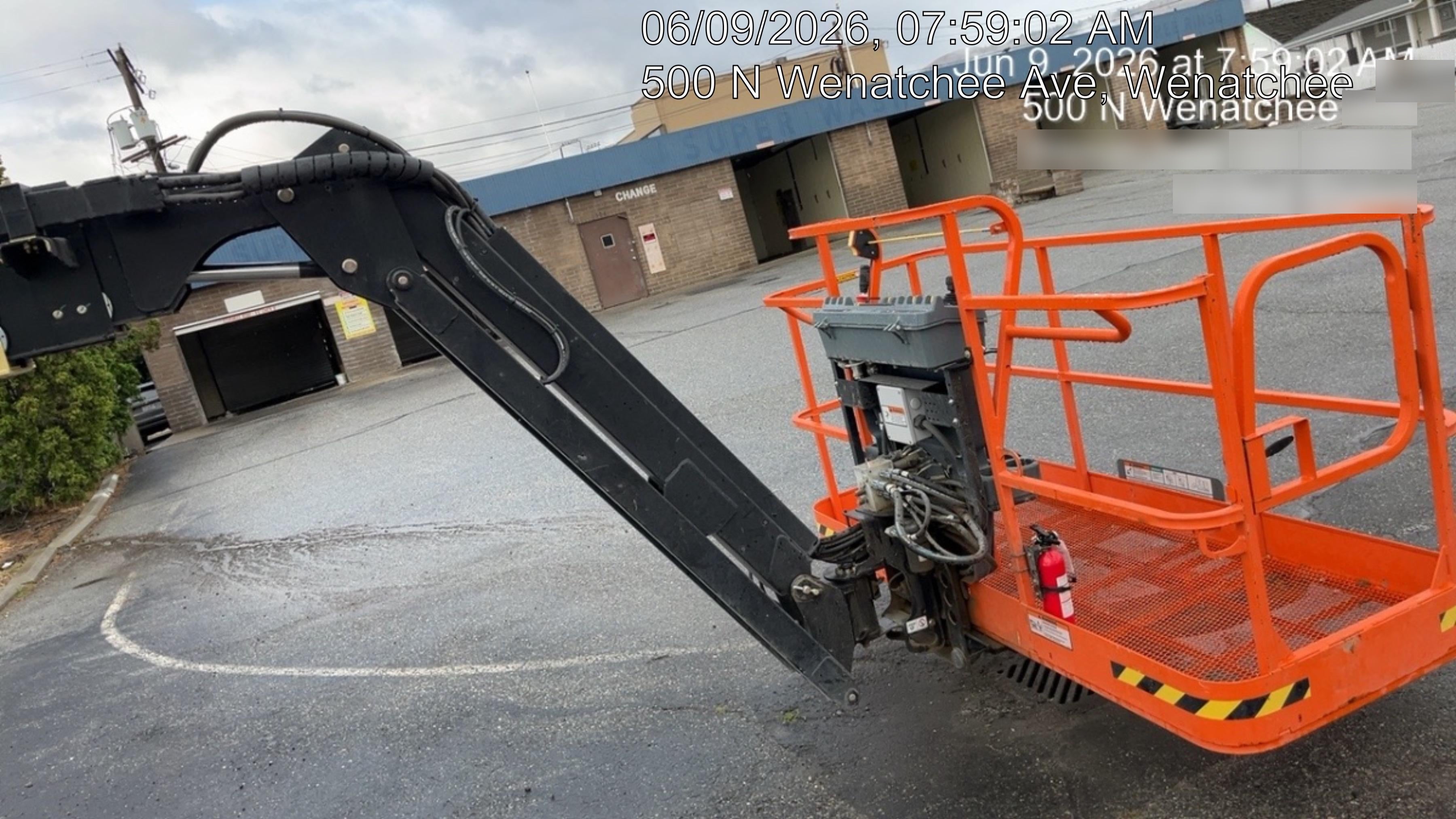 2025 JLG 660SJ