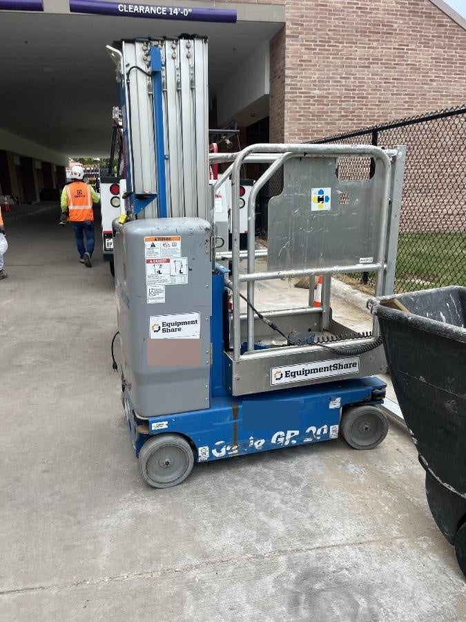 2019 GENIE GR-20