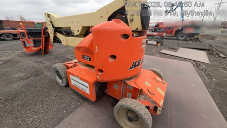 2019 JLG E400AJPN