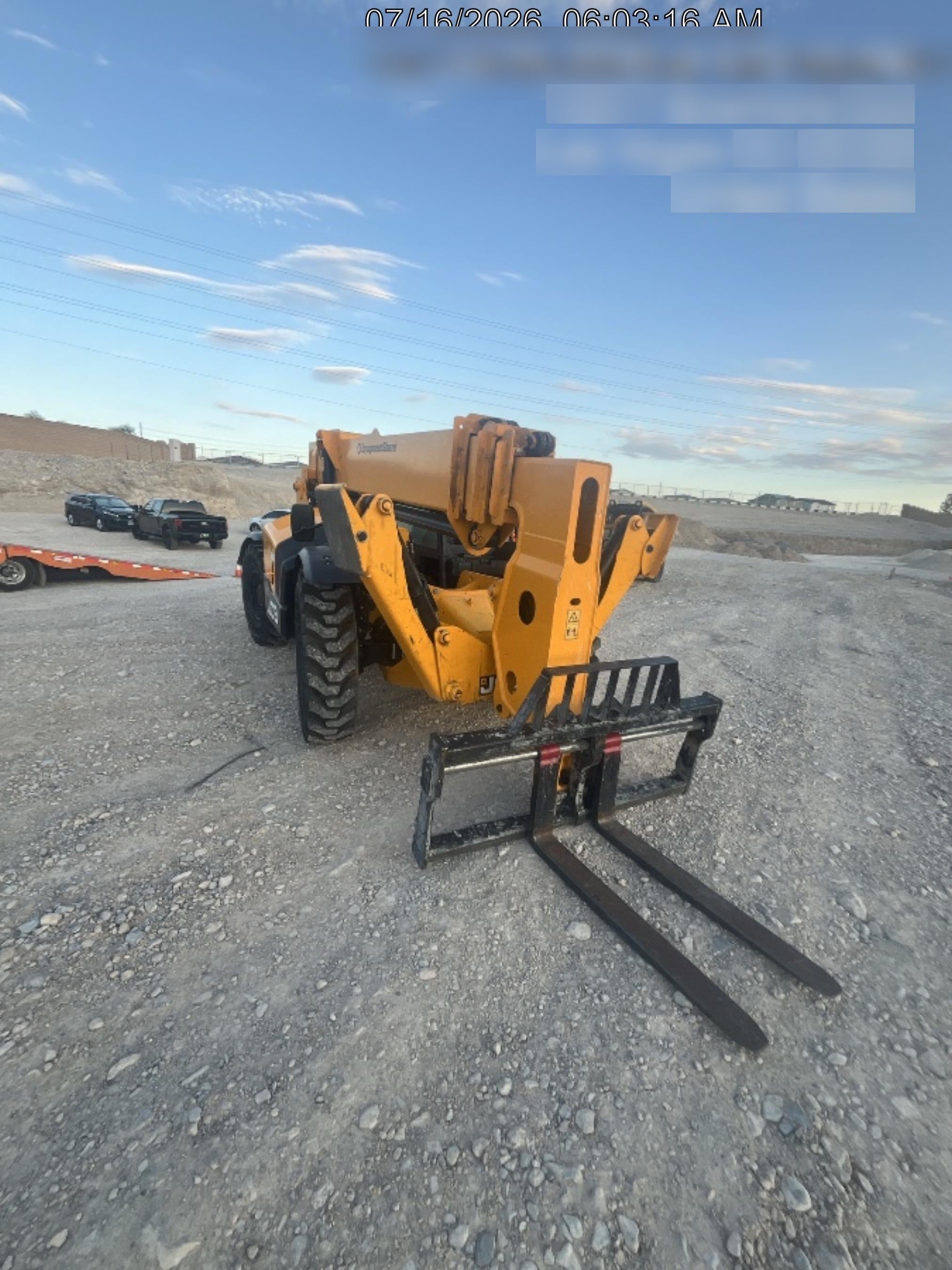 2023 JCB 510-56