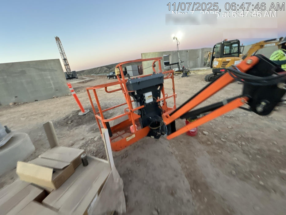 2019 JLG 450AJ