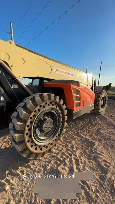 2019 JLG 1255