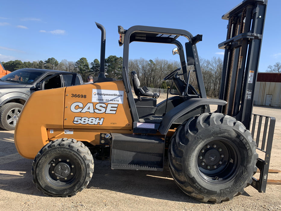 2019 CASE 588H
