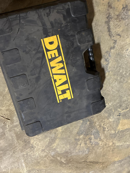 2021 DEWALT D25614K