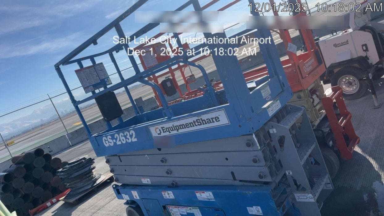 2020 Genie GS-2632 Solid NM Tires, Folding Rails with Half-Height Swing Gate, Beacon