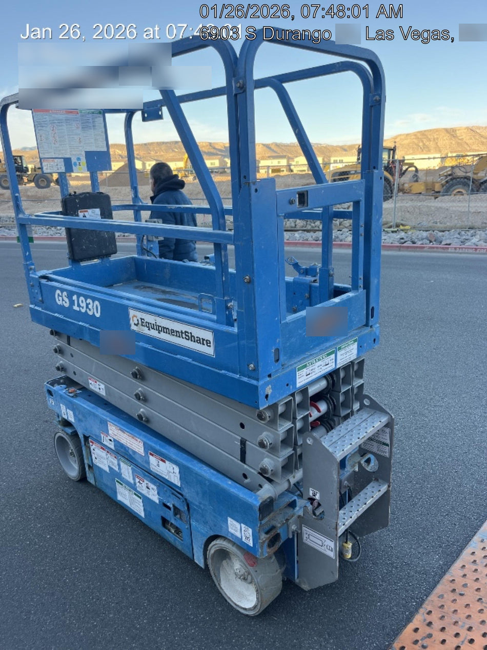 2019 Genie GS-1930 Half Height Swing Gate, 800W Inverter