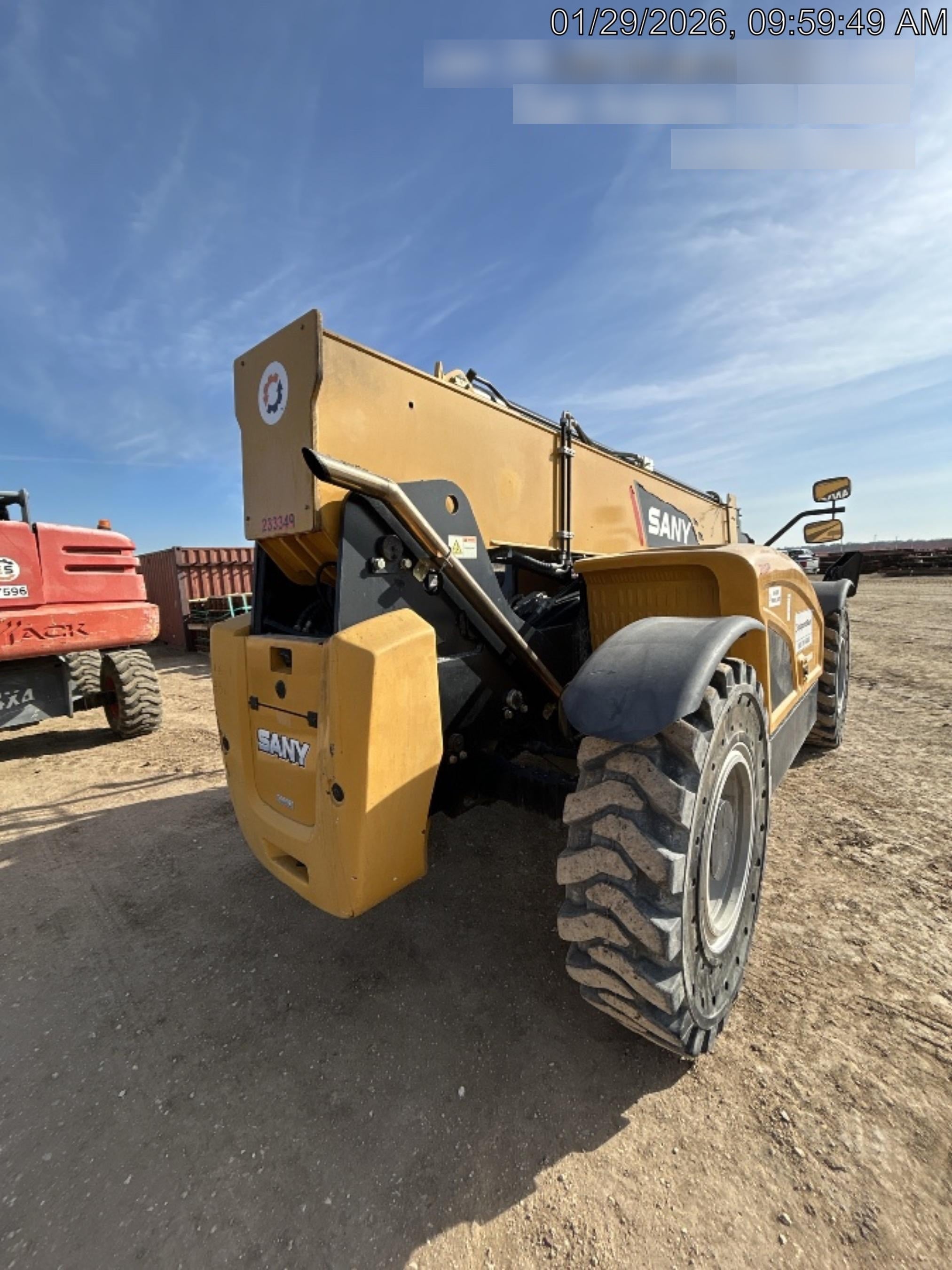 2022 SANY STH1056