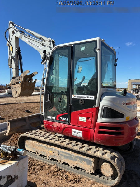 2023 TAKEUCHI TB250-2CR