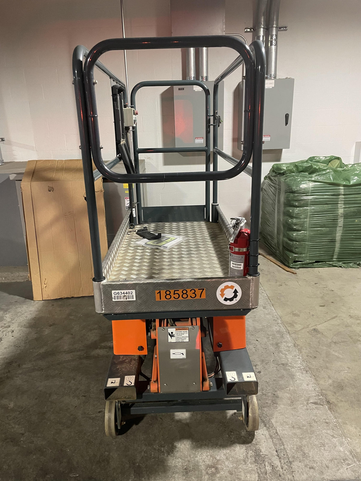 2021 JLG 1030P