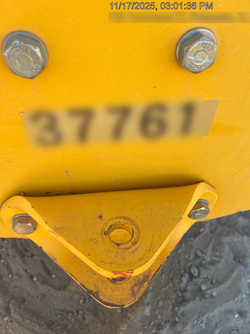 2019 JCB 509-42 Open ROPS, 74 HP, Solid Tires, Worklights, Beacon, Aux Hydraulics, Lifting Eye 66" Carriage/60" Forks