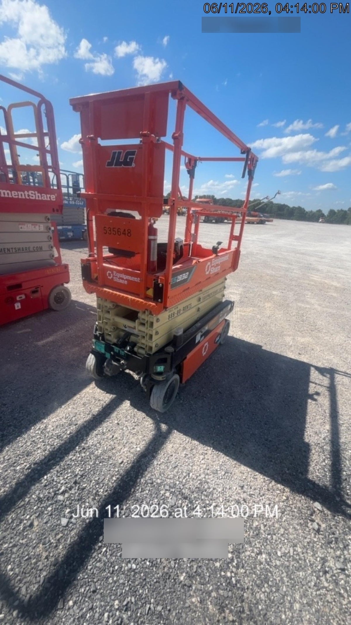 2025 JLG ES1932