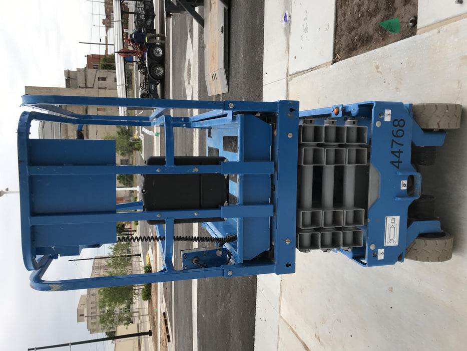 2019 Genie GS-1930 Fixed rails with chain Entry