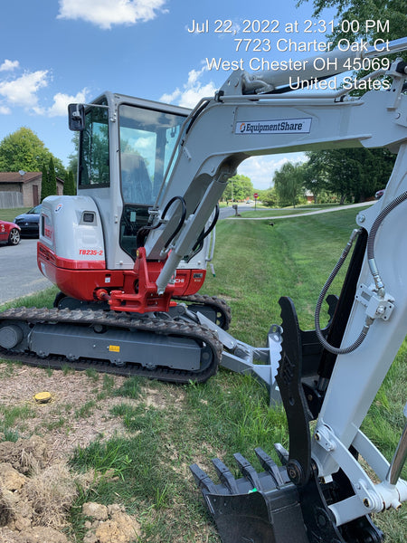 2022 TAKEUCHI TB235-2CR