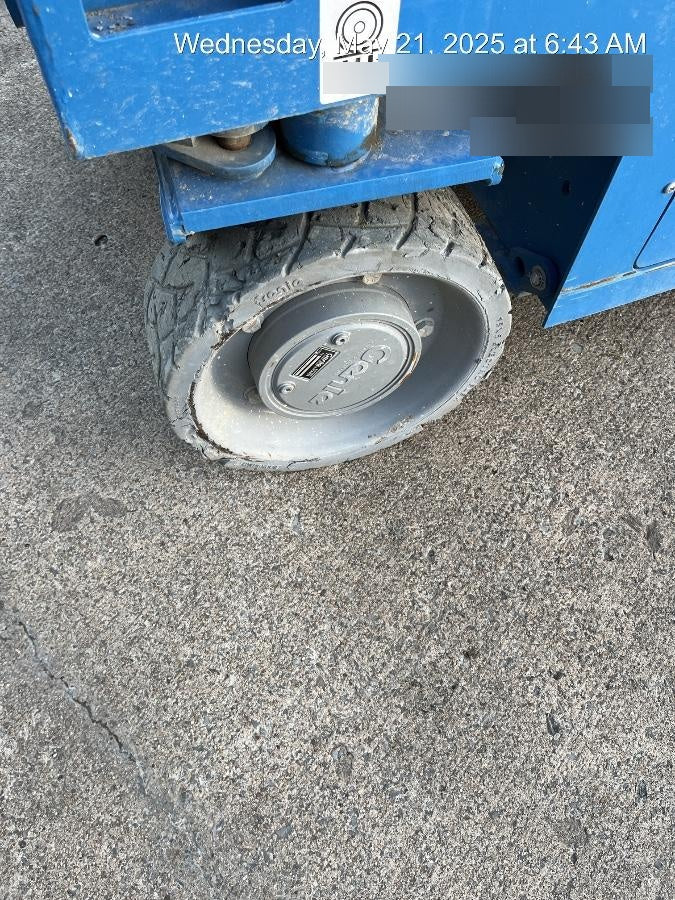 2023 GENIE GS-2632
