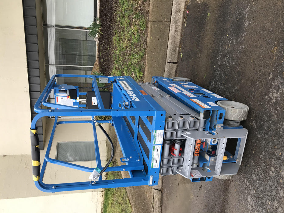 2019 Genie GS-1930 Fixed Rails with Chain Entry