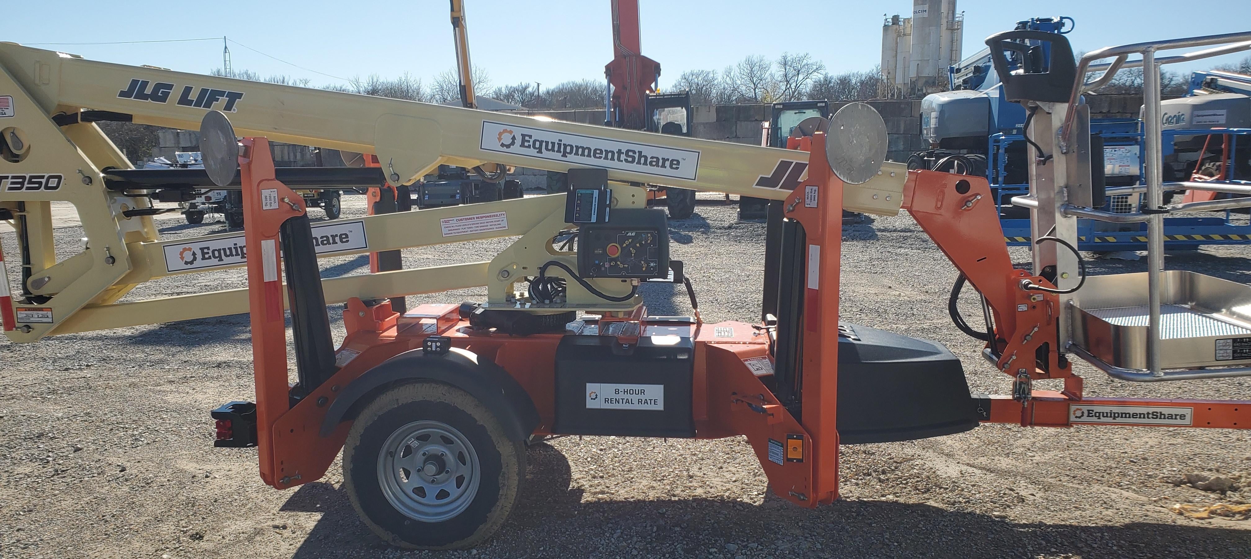 2022 JLG T350