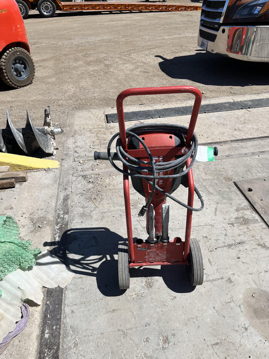 2020 HILTI TE 3000-AVR