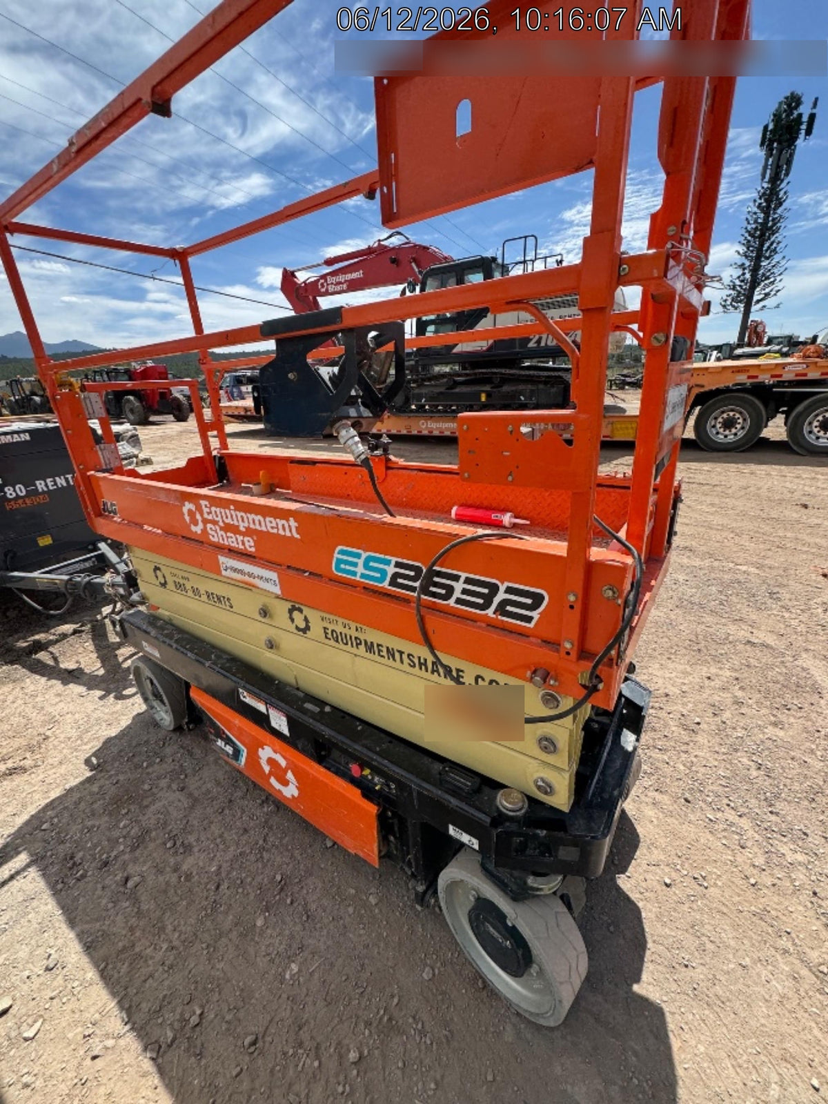 2022 JLG ES2632