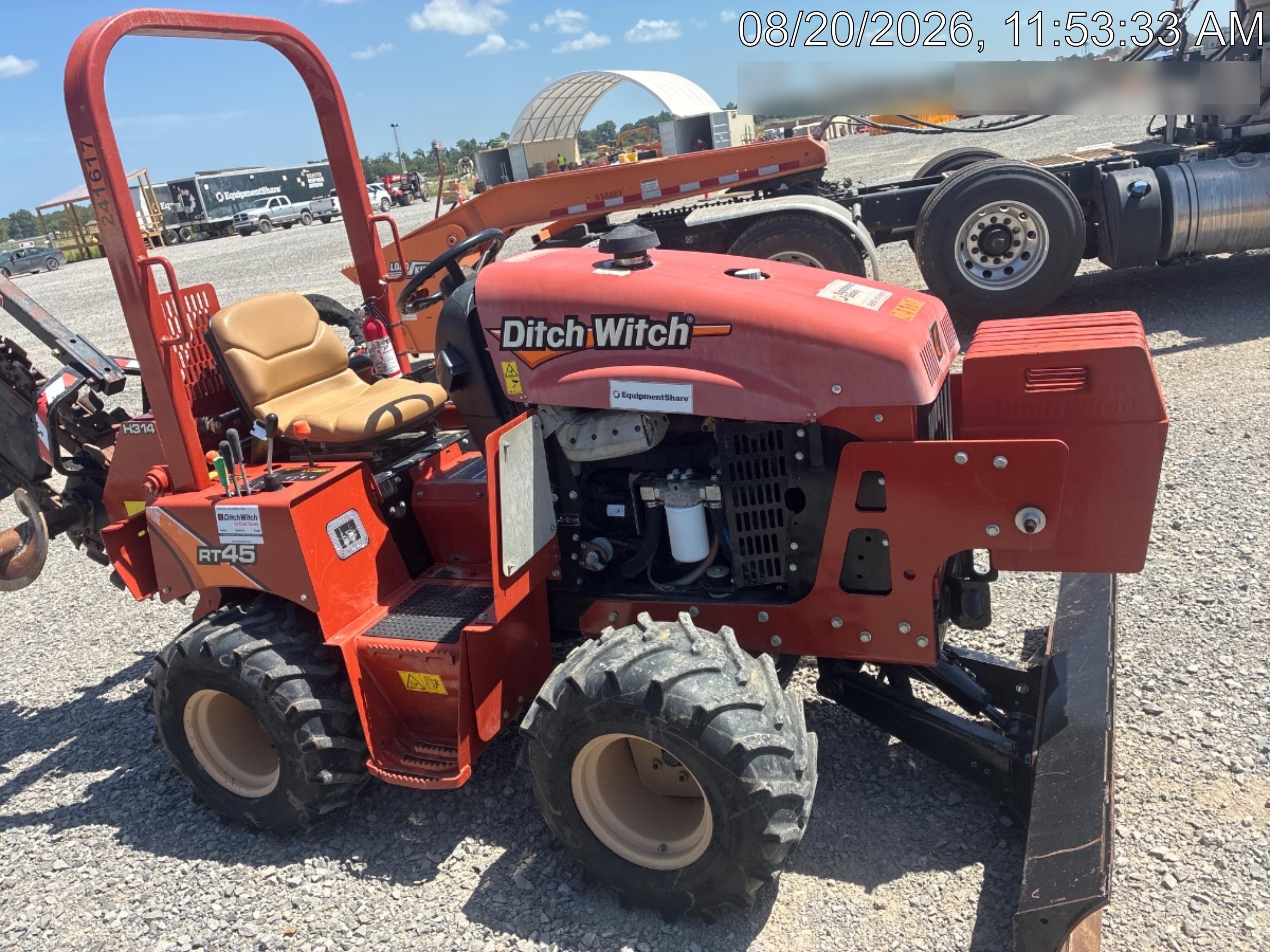 2022 DITCH WITCH RT45A