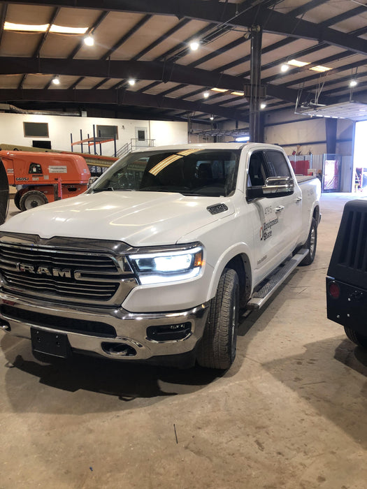 2019 RAM 1500 Premium 5.7L V8 Hemi Laramie 1500 Crew Cab 4WD