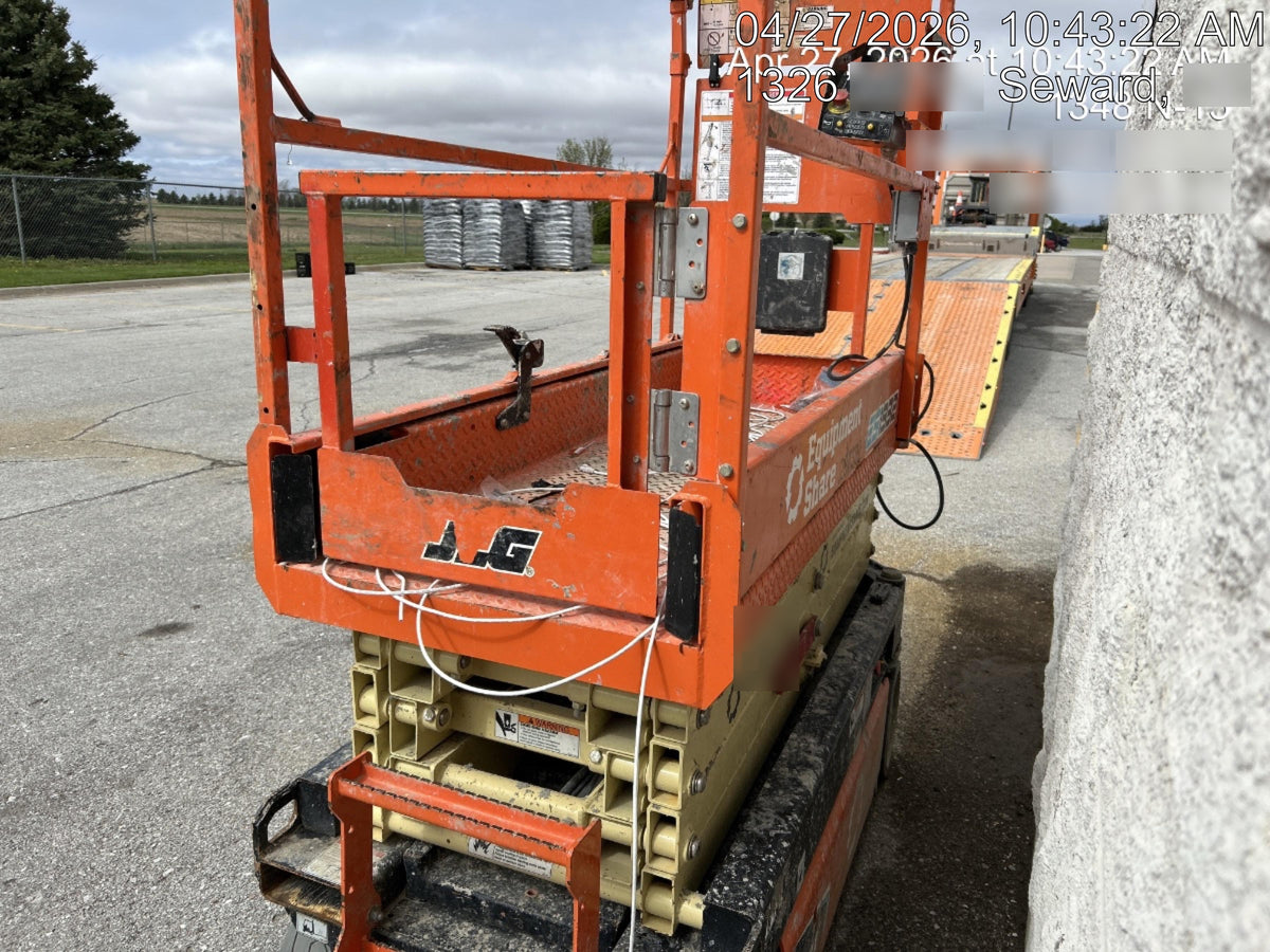 2022 JLG ES1932