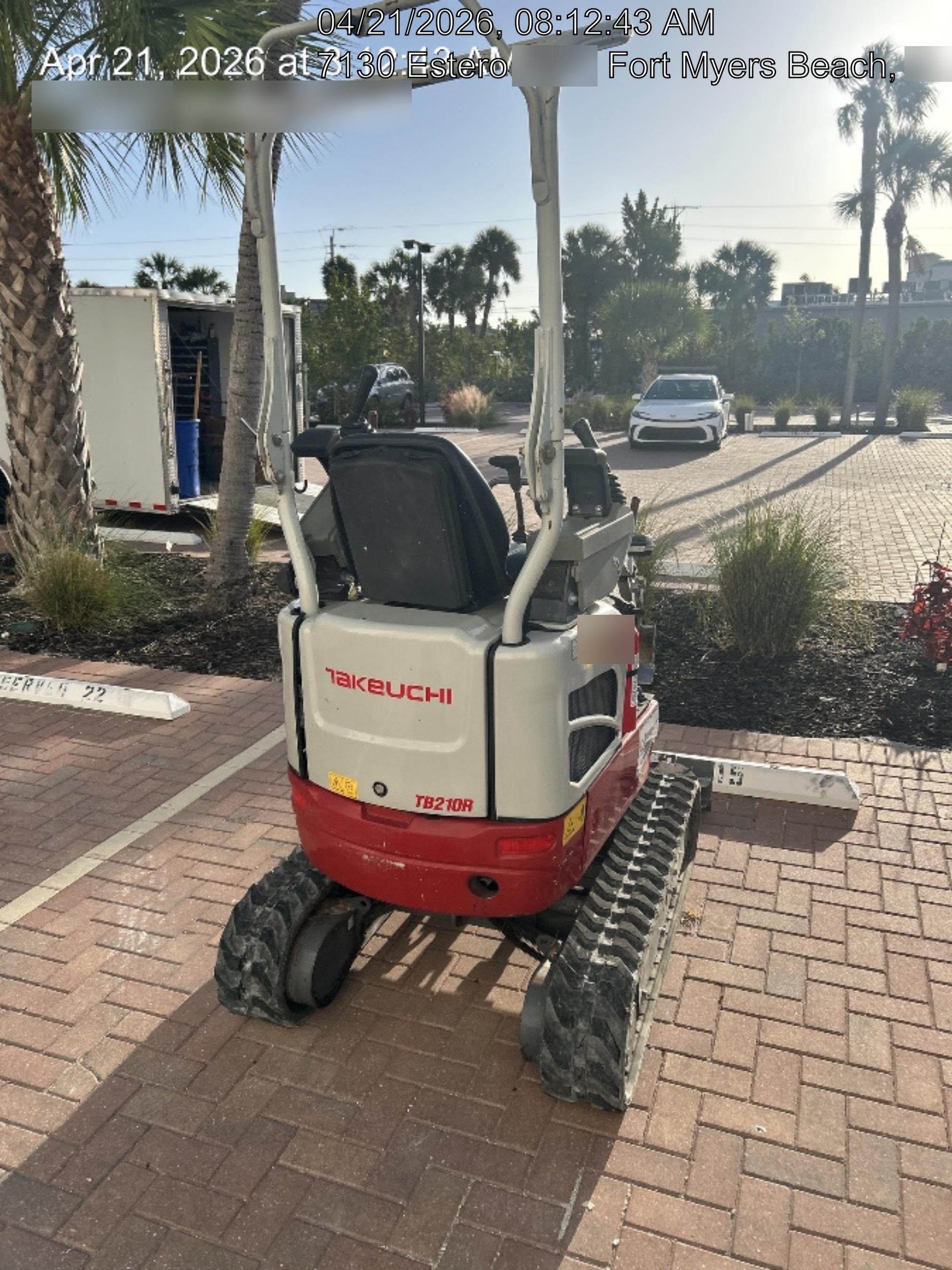 2022 TAKEUCHI TB210R