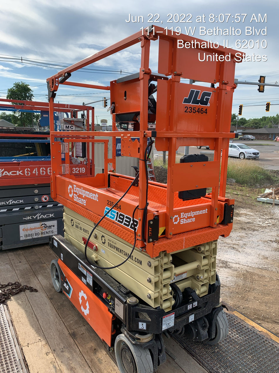 2022 JLG ES1932