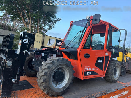 2025 JLG 519