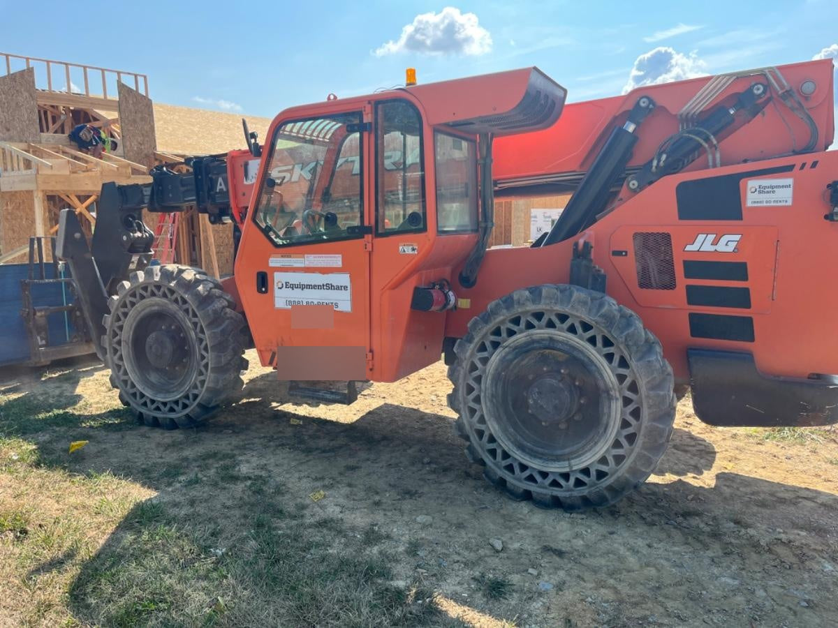2019 SKYTRAK 10054