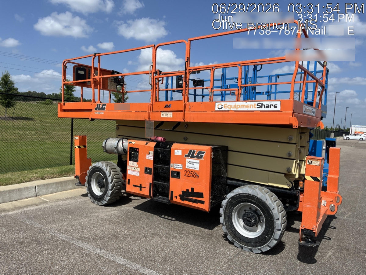2019 JLG 430LRT