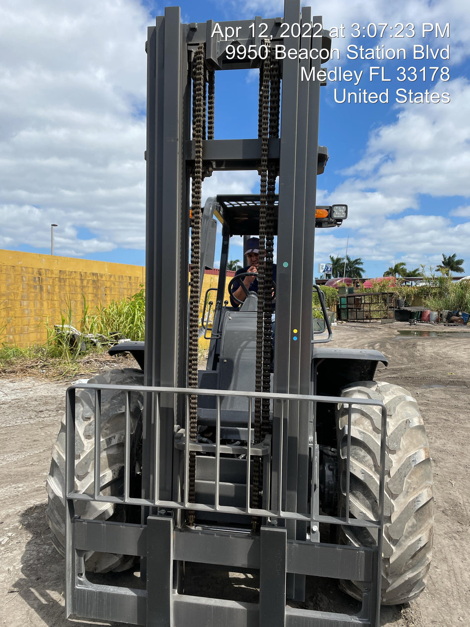 2022 CASE 588H