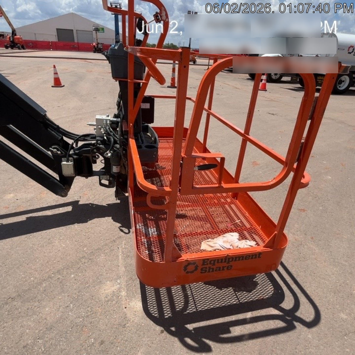 2023 JLG 860SJ