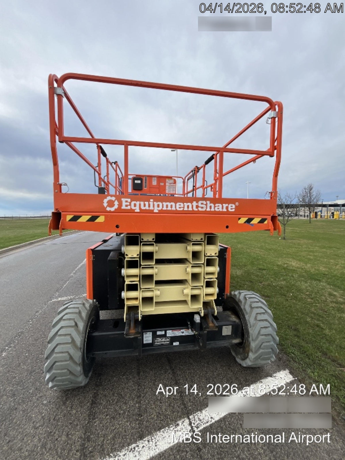 2025 JLG RT4394
